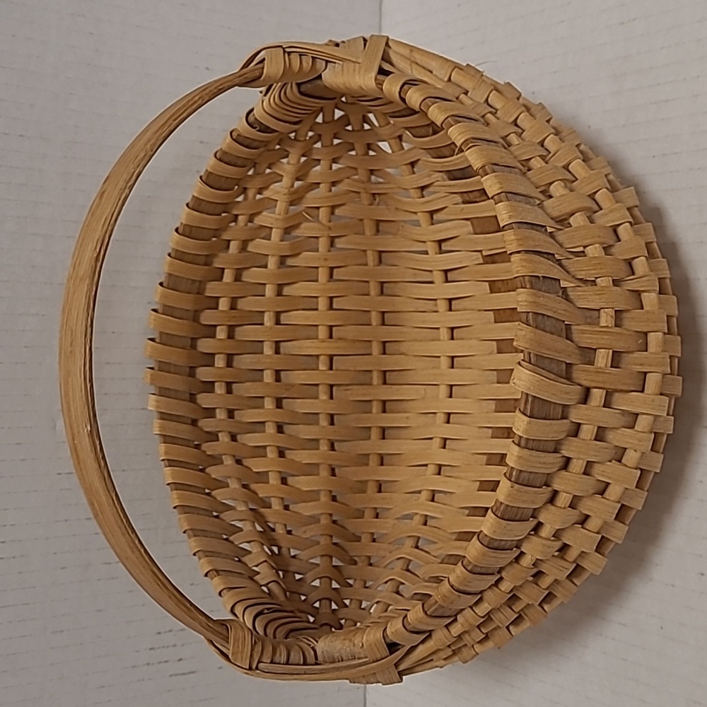 Beautiful Egg Basket - Picture 8 of 16